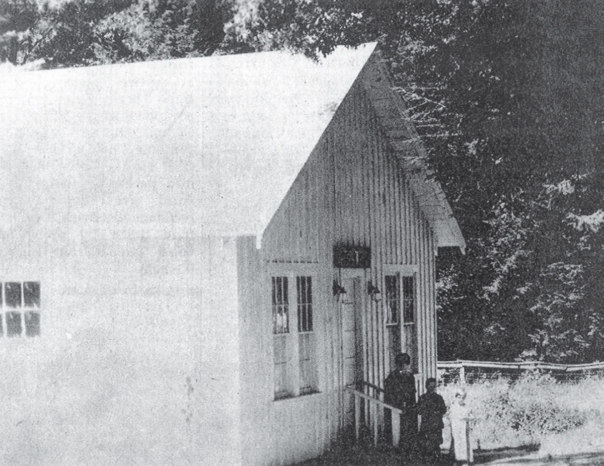 Helen&amp;#039;s Barn: 1932